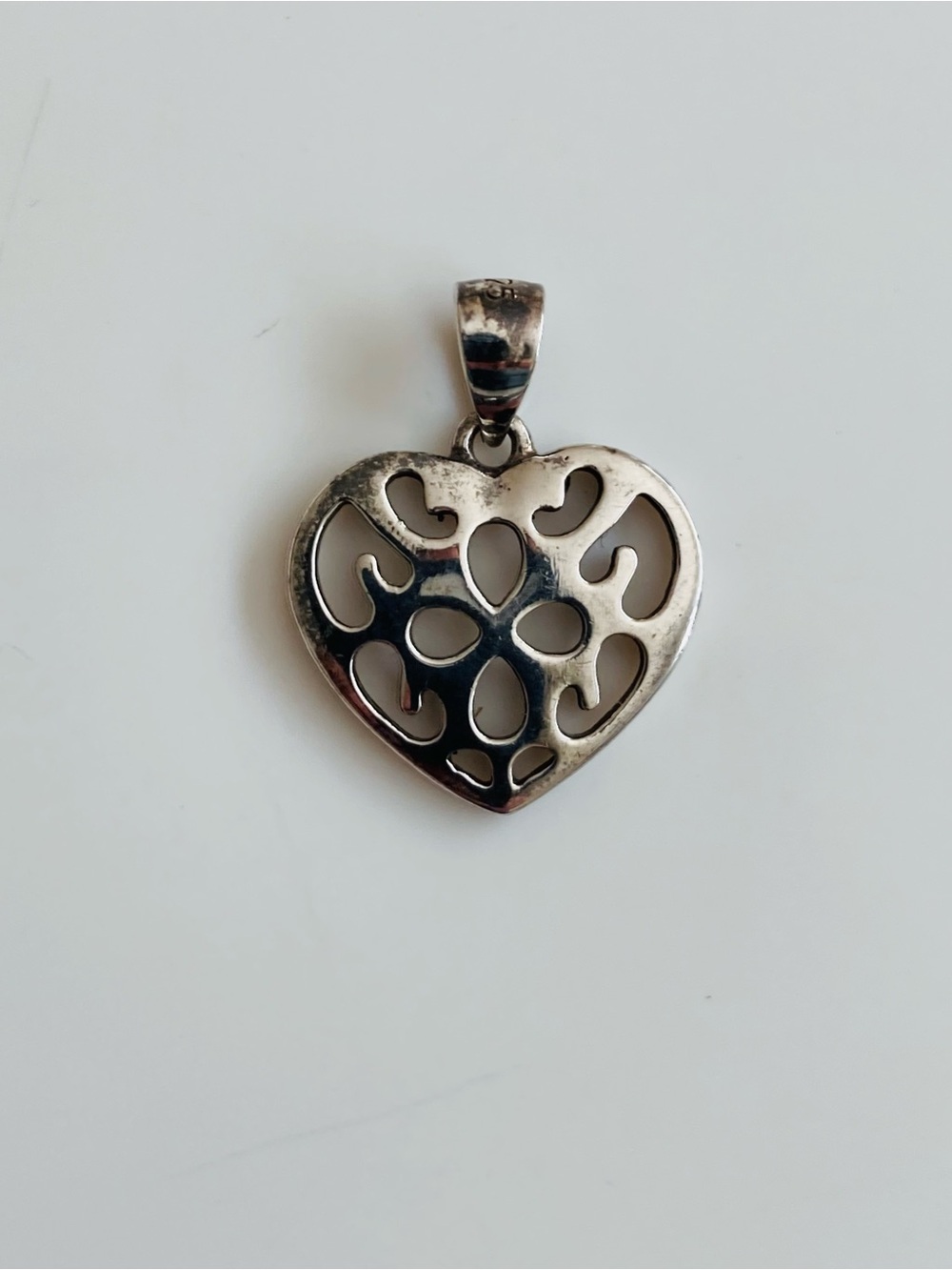 Vintage 925 sterling silver open scroll design heart pendant